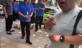 低保户老头爆料视频真实,真实生活背后的辛酸与无奈